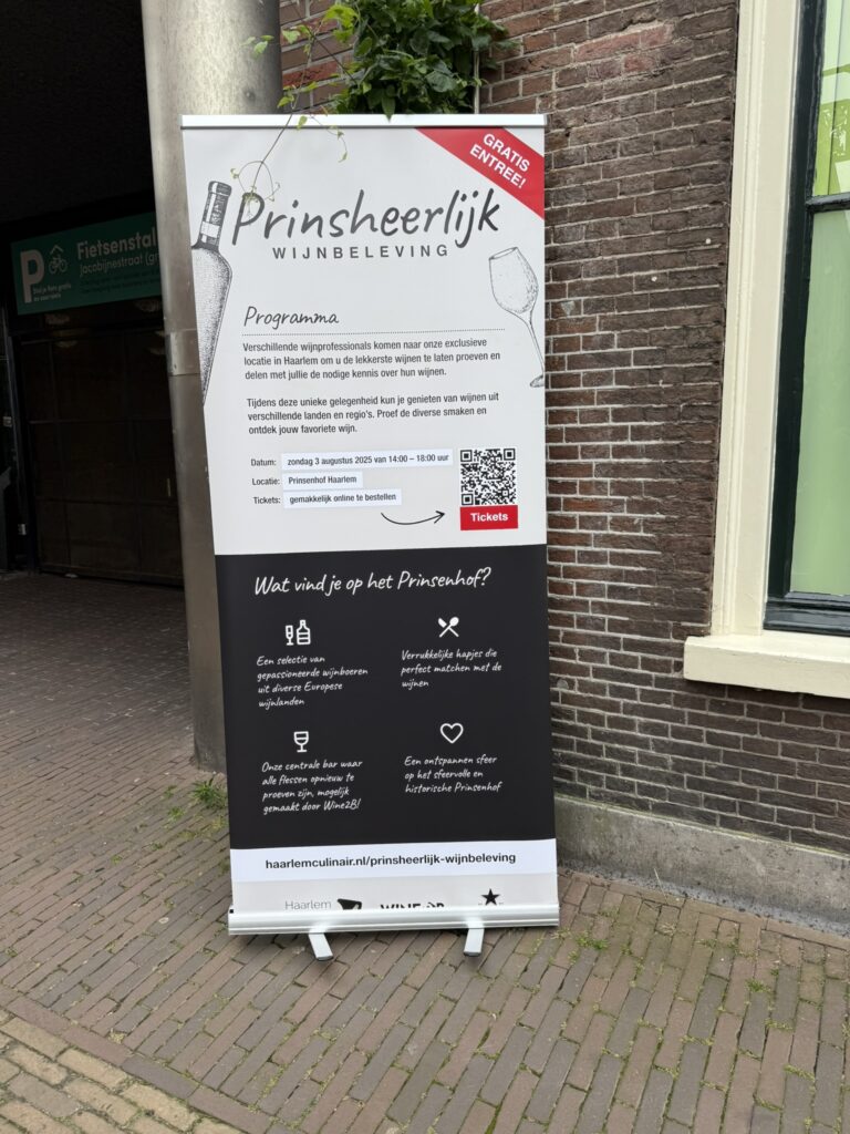 Roll-up banner voor Prinsheerlijk bij een entree
